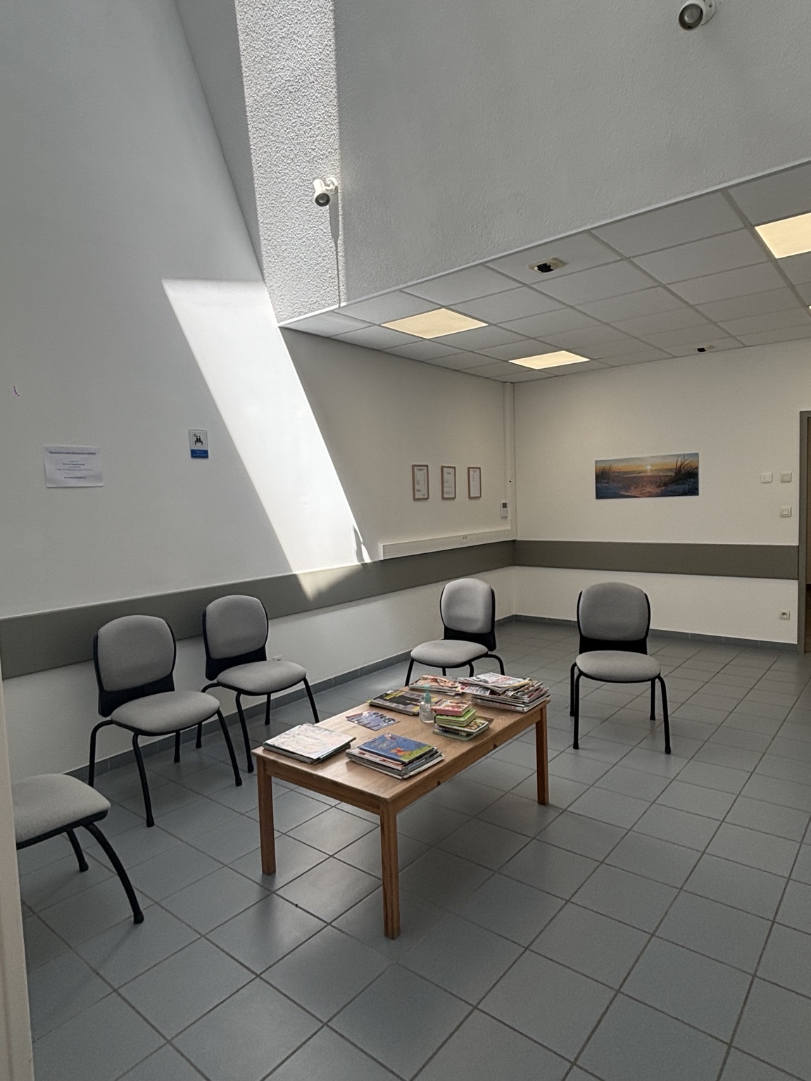 Salle d'attente de la Maison de Santé
